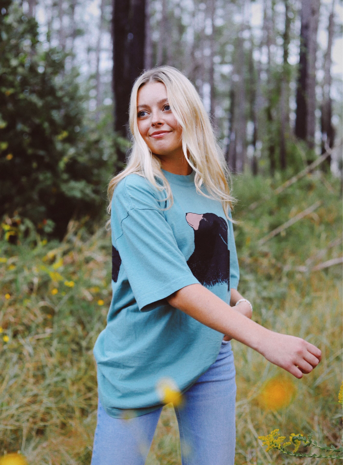 🐻 Bear Hug Tee- WAREHOUSE SALE (small hole in tag)