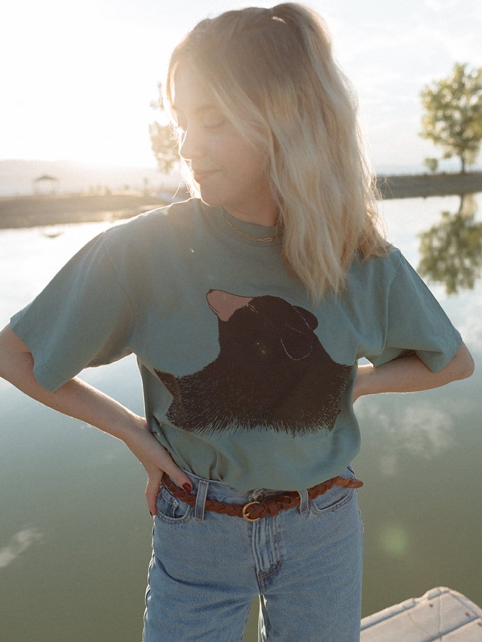 Indy Brand TEE 🐻 Bear Hug Tee 🐻