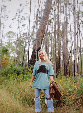 🐻 Bear Hug Tee- WAREHOUSE SALE (small hole in tag)